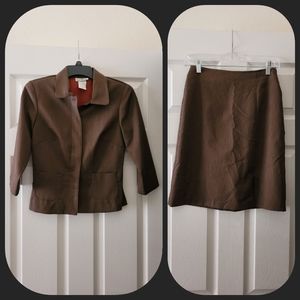 Matching Skirt Suit Set! Excellent Condition!!